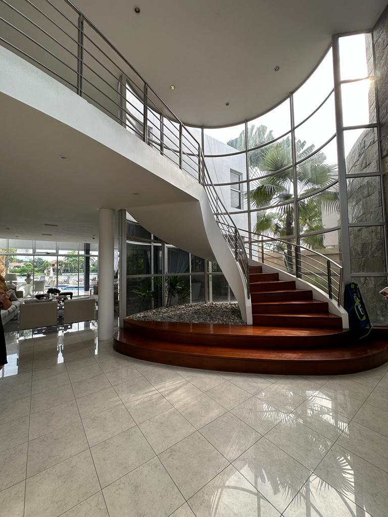 Linda Villa Al Rio en Venta o Alquiler, Guayas — imagen 4
