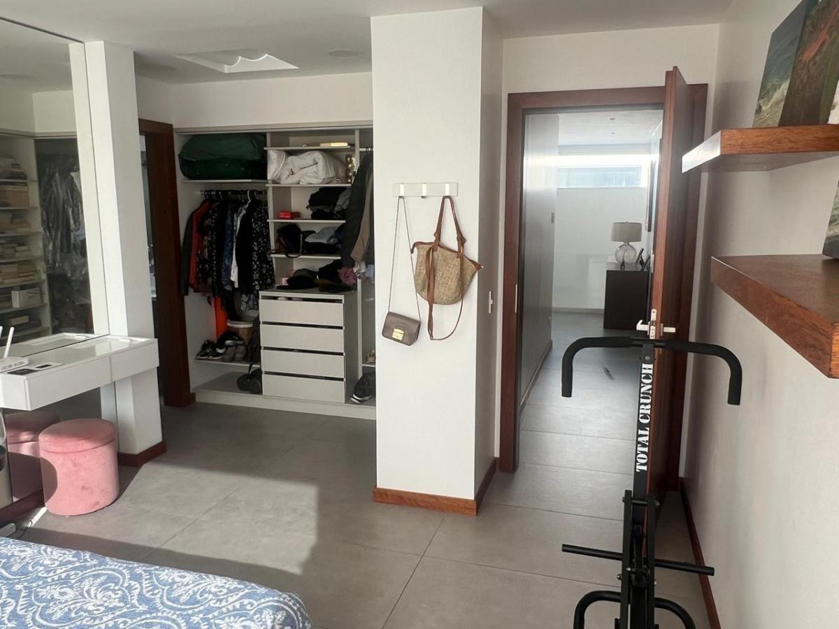 Venta de Casa en Cumbaya Sector Preferido!. Provincia de Pichincha — imagen 4