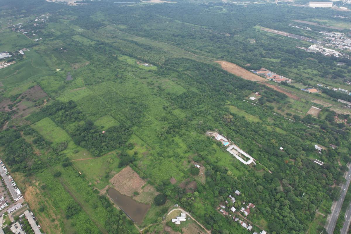 Macrolote en Venta Km 21.5 Via a La Costa Residencial Comercial - A. Marín, Guayas — imagen 3