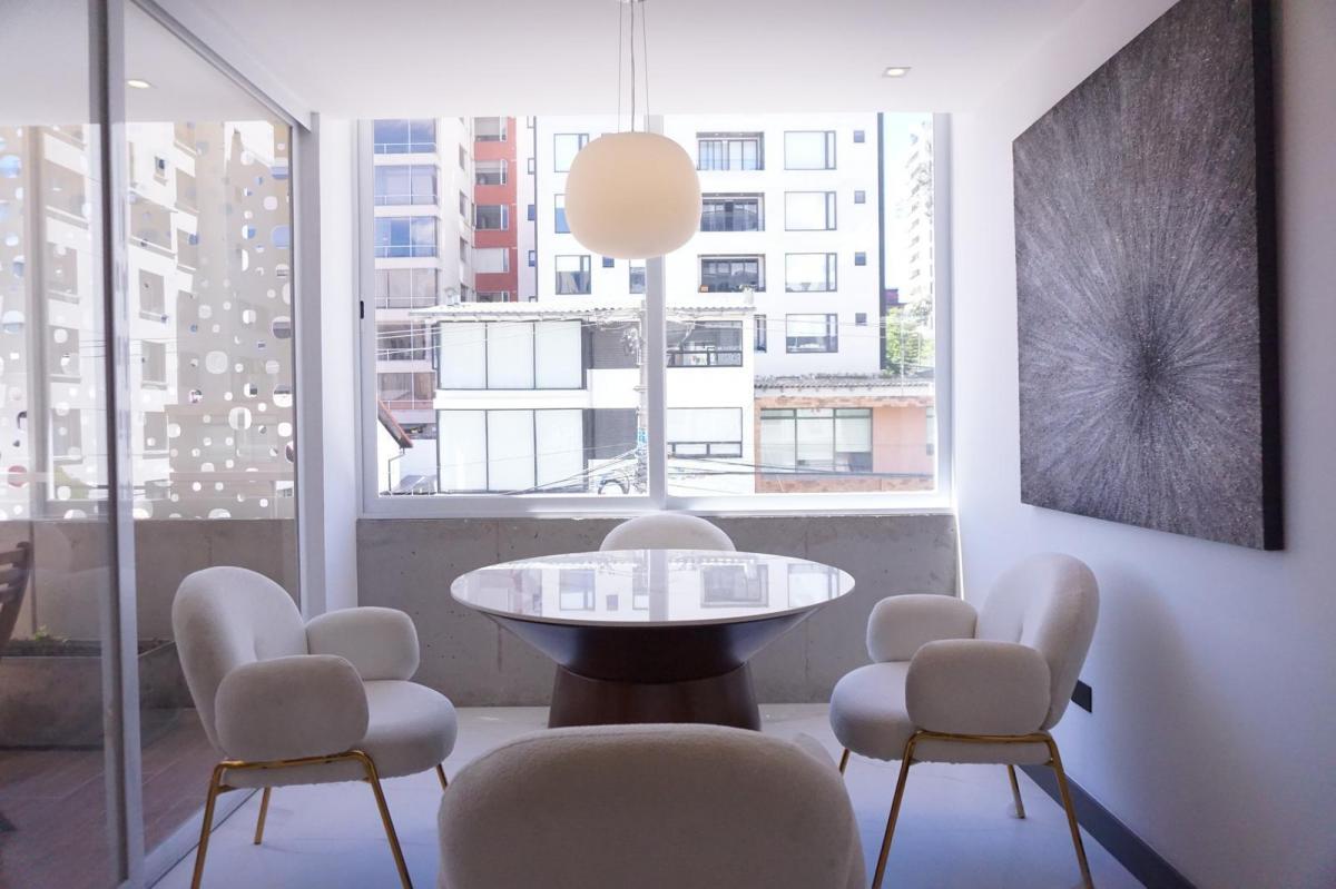 Departamento en Venta con Balcón por Estrenar Sector Gonzalez Suarez — imagen 5