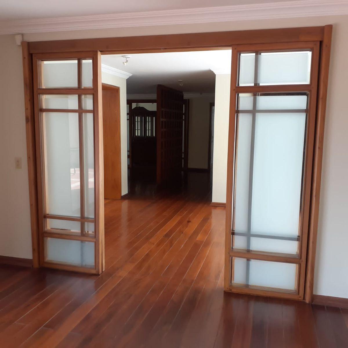 Vendo Casa Independiente en La Urbanización Miravalle 3 — imagen 5