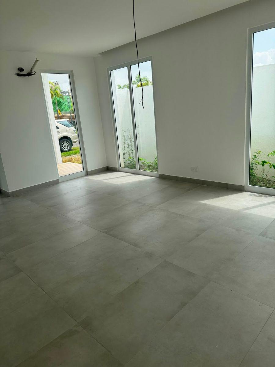 Casa de 255 m² con 4 Habitaciones en Venta en Samborondón, Guayas — imagen 5