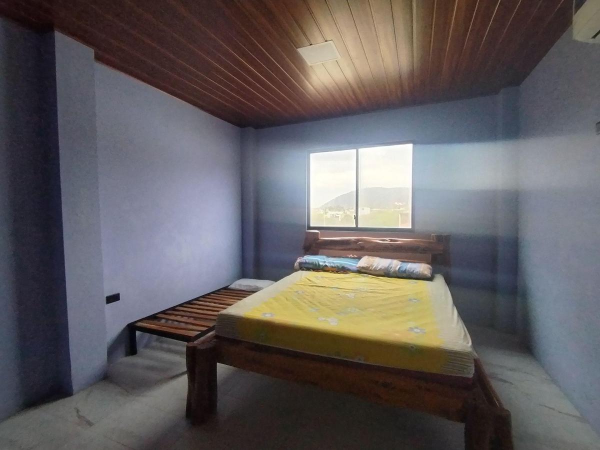 Casa Comercial Frente Al Mar de Venta en Crucita A/r, Manabí — imagen 4
