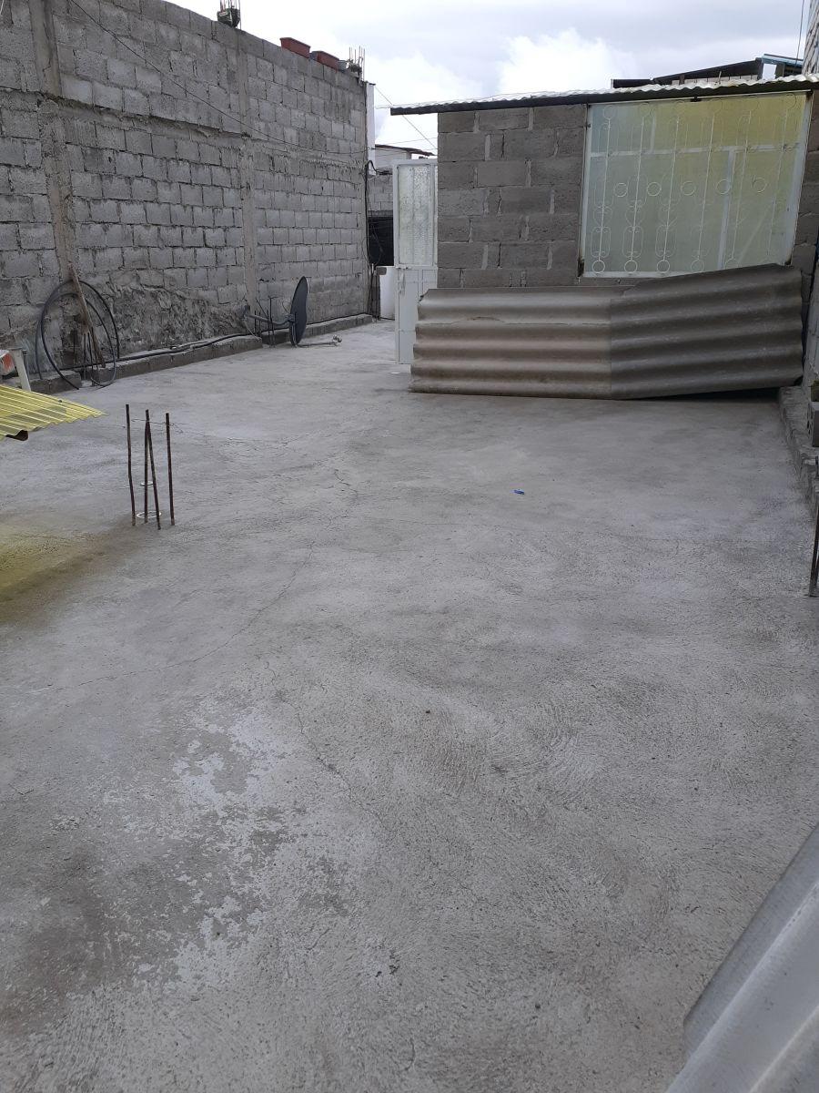 Vendo Casa Esquinera, Rentera con 3 Dptos Independientes y con 137 m² de Terreno Carapungo, Etapa F. Provincia de Pichincha — imagen 4