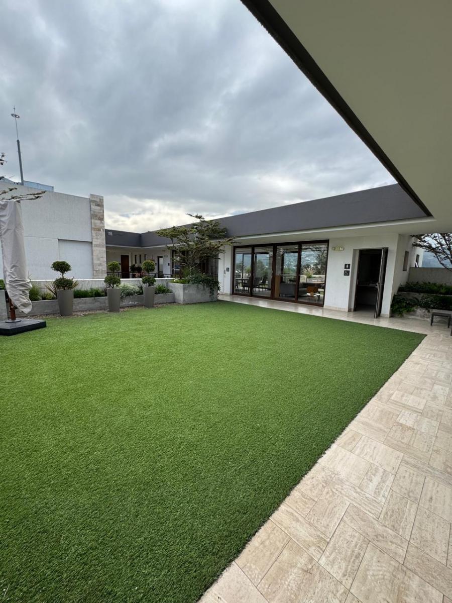Tumbaco, Vendo, Lindo Apartamento, de Dos Dorm. con Terraza y Jardin, Dentro de Urbanización! — imagen 4