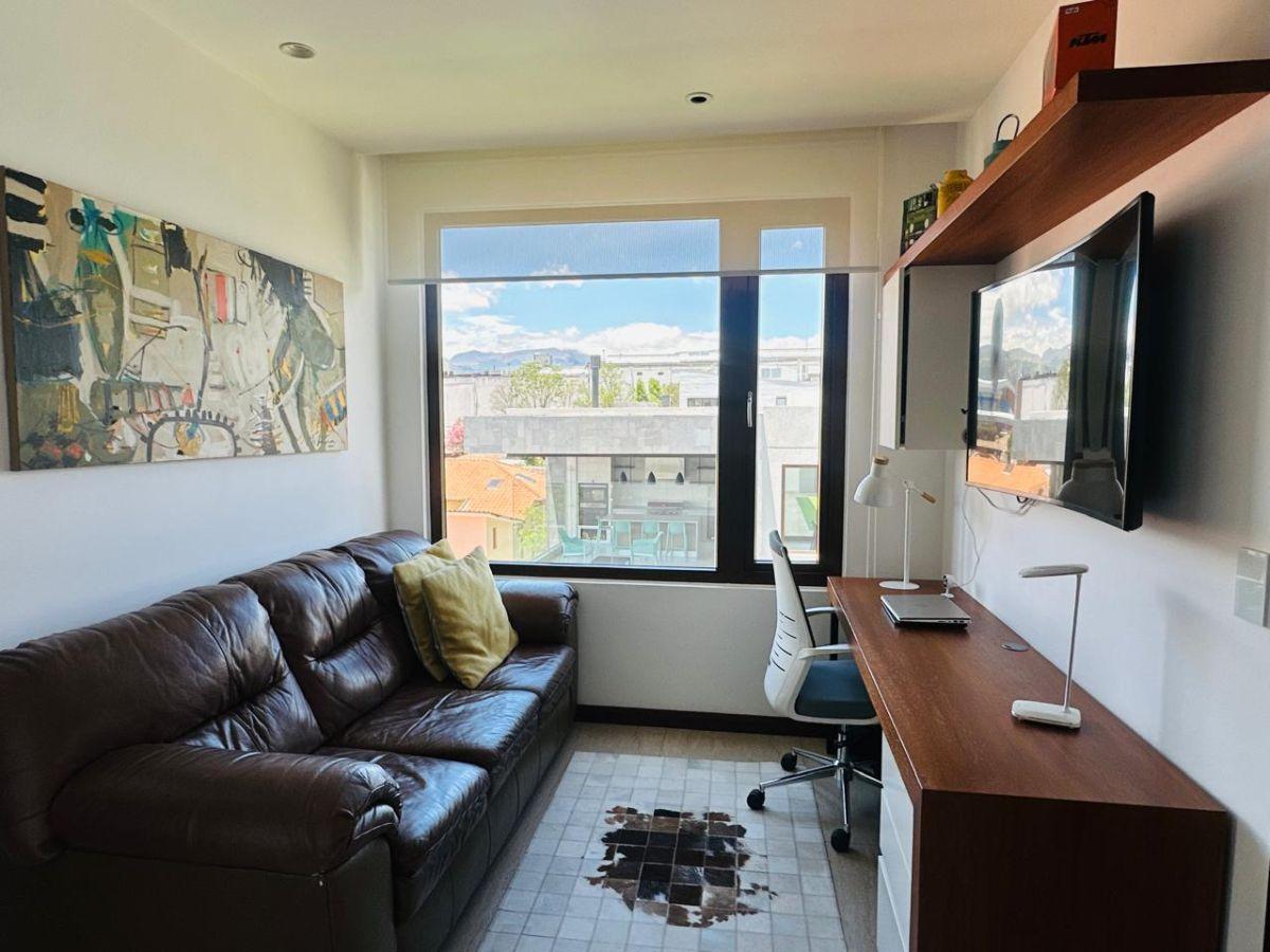 Se Vende Departamento de 2 Dorm. Sector El Nacional en Cumbaya en $ — imagen 3