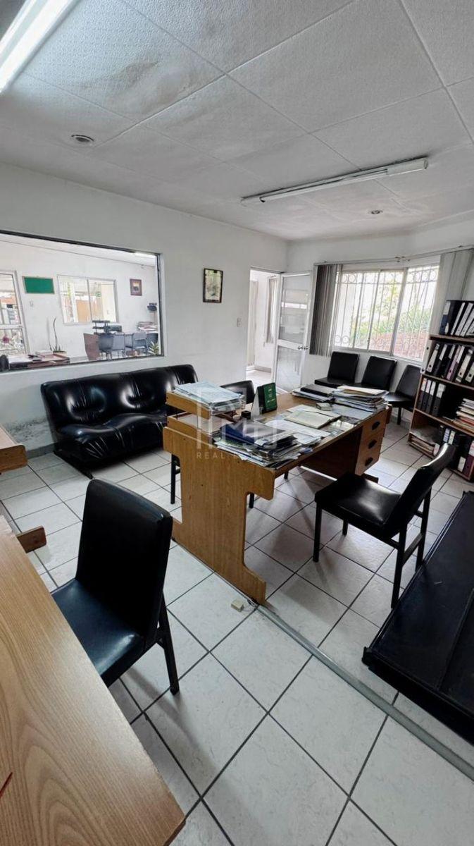 Propiedad Comercial en Venta Av de Las Américas (V3193), Azuay — imagen 3