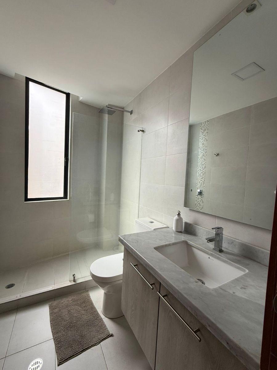 Departamento en Venta Bellavista | 2 Dorm. | Totalmente Amoblado | 2 Parqueaderos — imagen 4