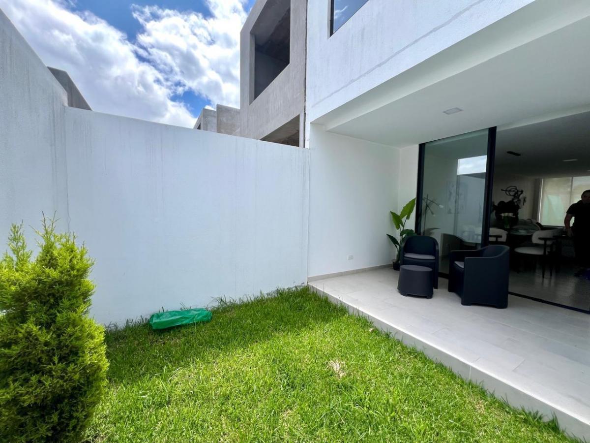 Mv - Sector Puembo, en Venta Casa con Amplio Jardín y Terraza a Estrenar 3d 116.25 m² — imagen 4