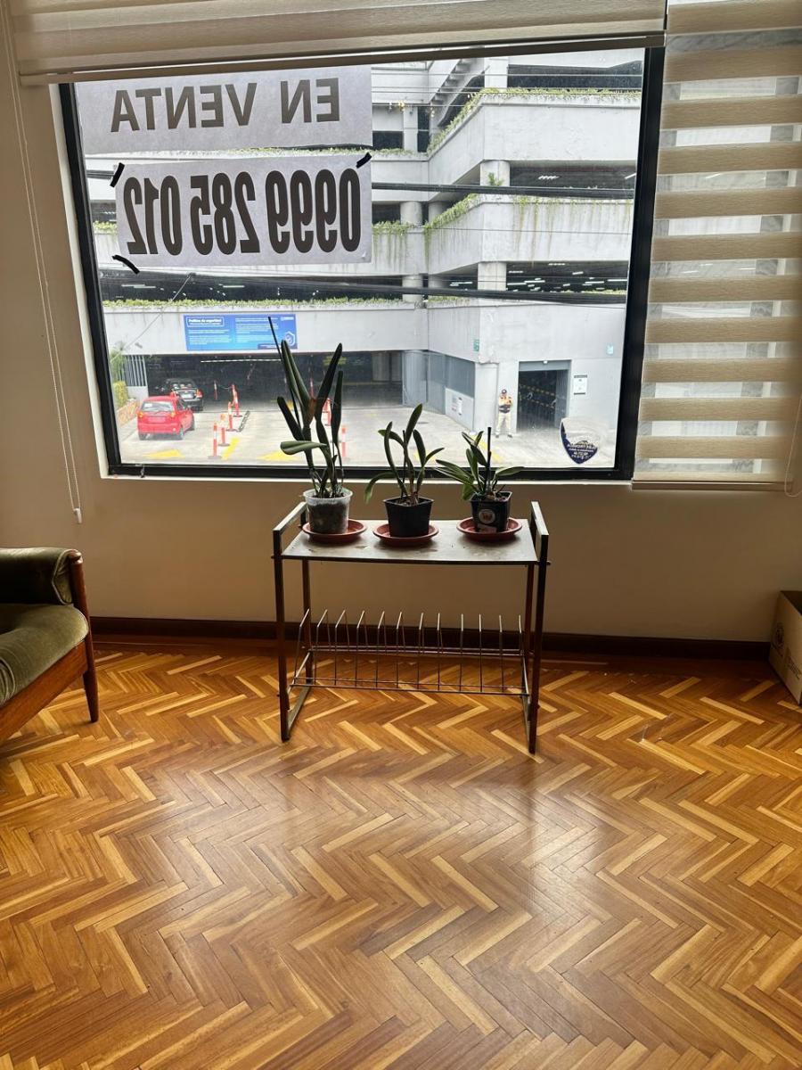 Se Vende Departamento Al Frente del Condado Shopping — imagen 5