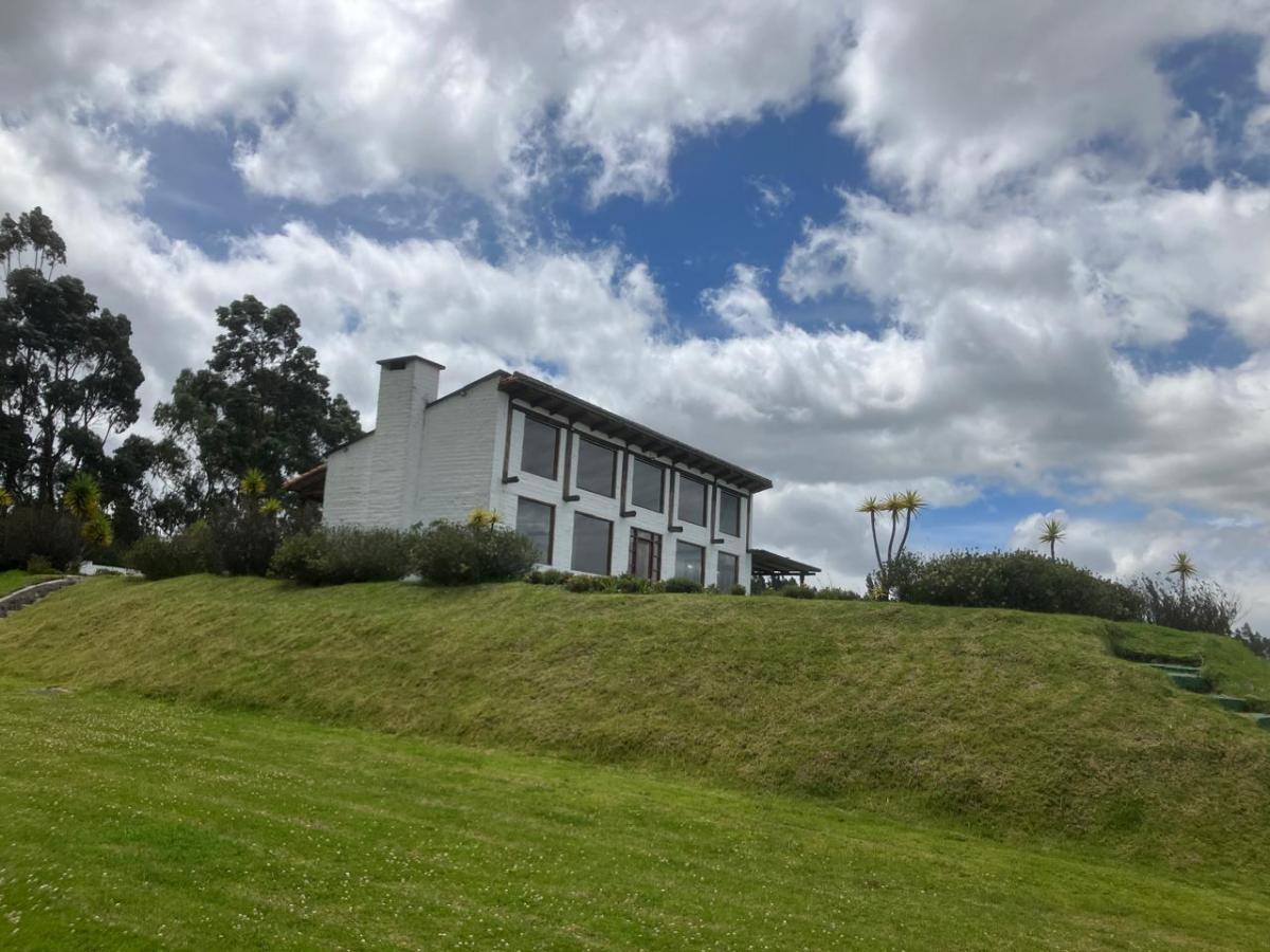 Terreno de Venta en Tabacundo Via a La Laguna de Mojanda con Vista Al Cayambe Dentro de Urbanización — imagen 5