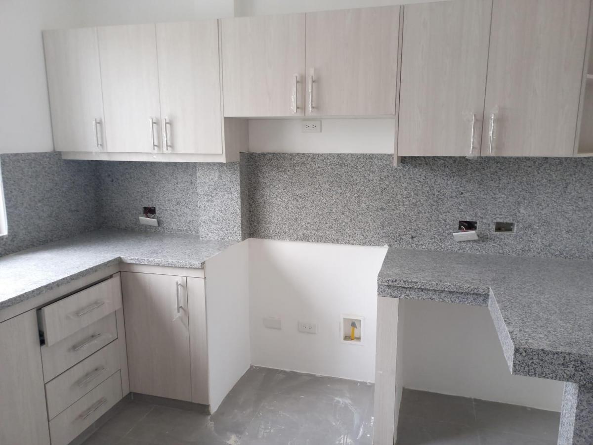 Casa por Estrenar de Venta en La Urbanización Portón Al Río de Vicrieel. Guayas — imagen 4