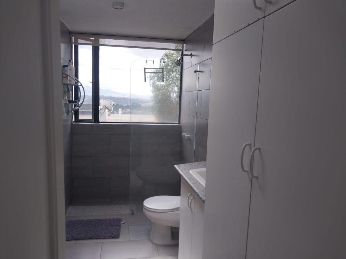 Vendo Departamento de 254 m² Amoblado Cuatro Dorm. Urb El Condado II Etapa — imagen 4