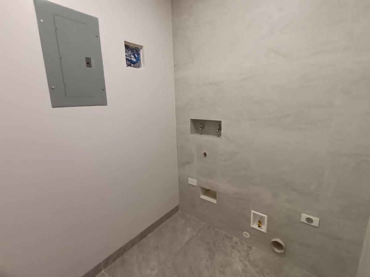 Casa de Venta en La Urbanización Aires Norte, Km 10 Vía a Samborondón. Guayas — imagen 3