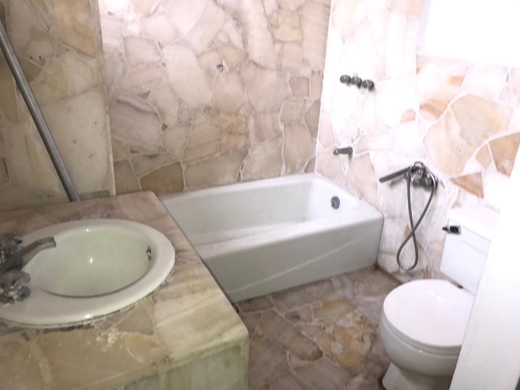 Vendo Amplio Departamento Cdla Kennedy, Guayas — imagen 4