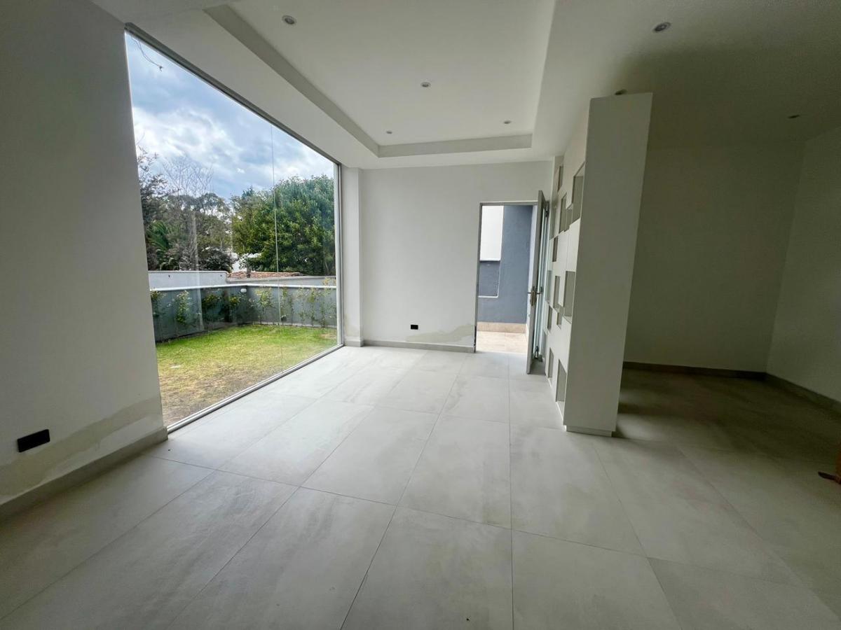 Mv - Sector Pacho Salas - Tumbaco, en Venta Casa 3d 249,82 m² en Conjunto Privado — imagen 5