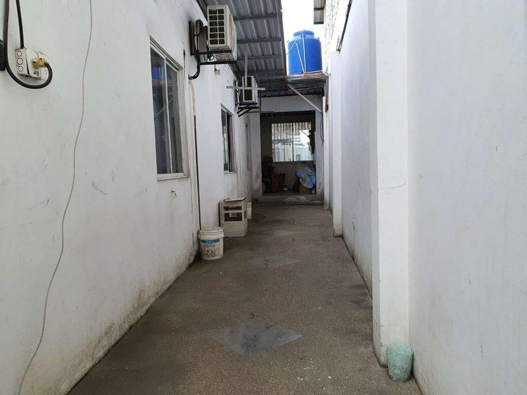 Casa Comercial de Venta en Manta Zona Norte D/q, Manabí — imagen 3