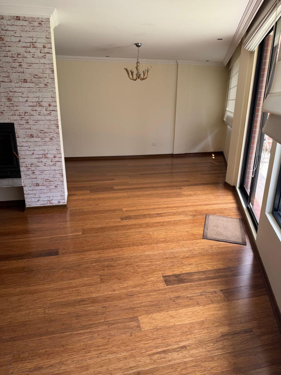 Departamento 3 Dorm. con 100 m de Patios - Jardines del Batan — imagen 3