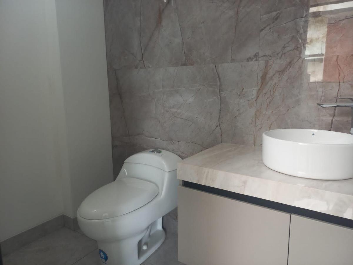 Casa de Venta en La Urbanización Portón Al Río de Vicrieel, 3 Dorm.. Guayas — imagen 5