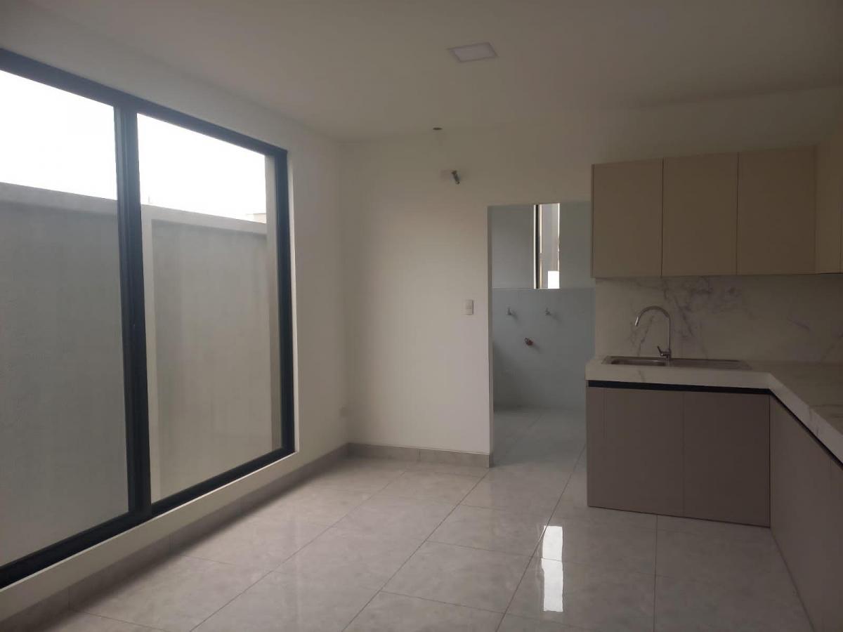 Casa de Venta en La Urbanización Portón Al Río de Vicrieel, 3 Dorm.. Guayas — imagen 4