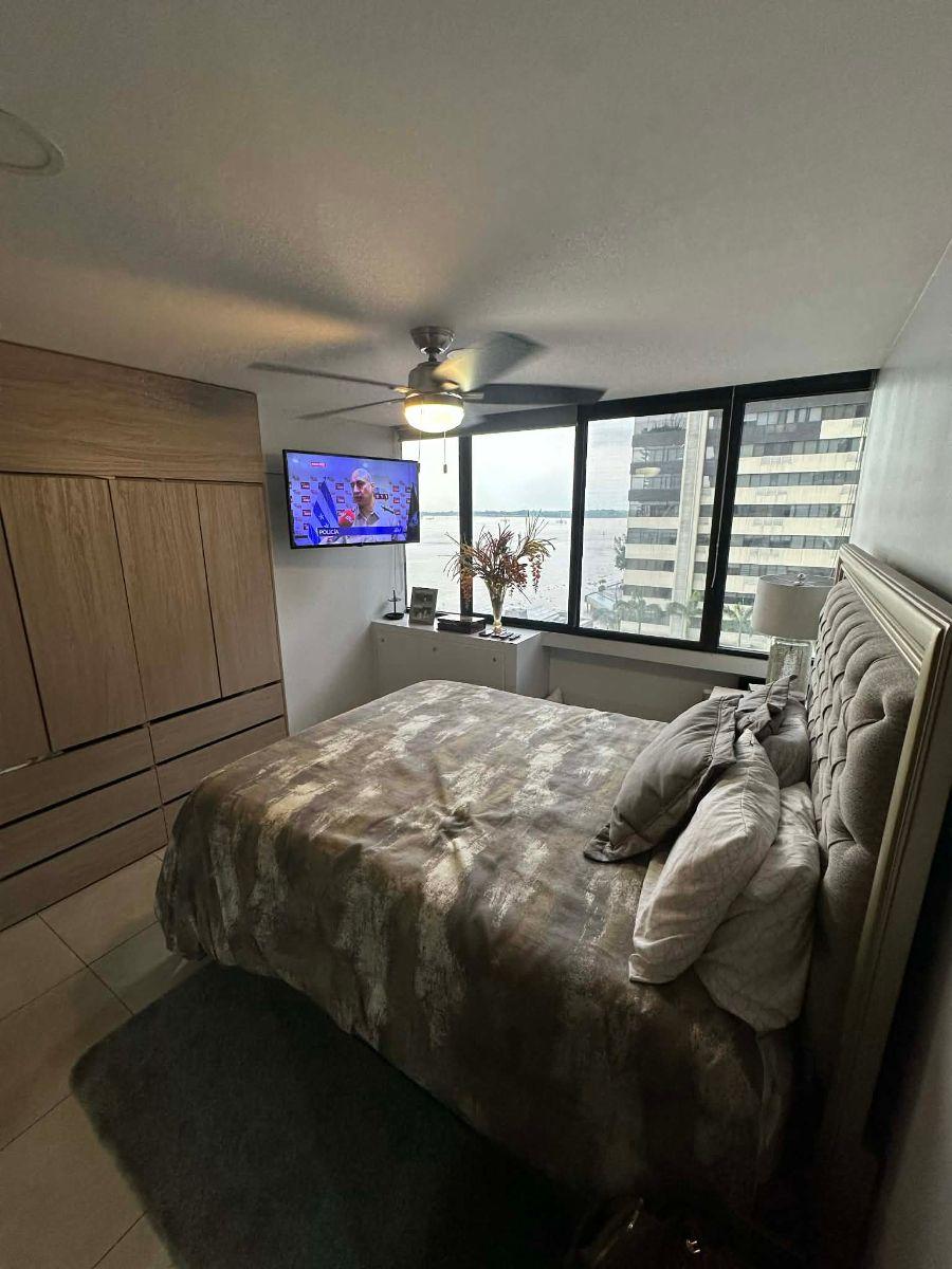 Venta o Alquiler Departamento 2 Dorm. Vista Al Área Social en Bellini III - Puerto Santa Ana, Guayas — imagen 4