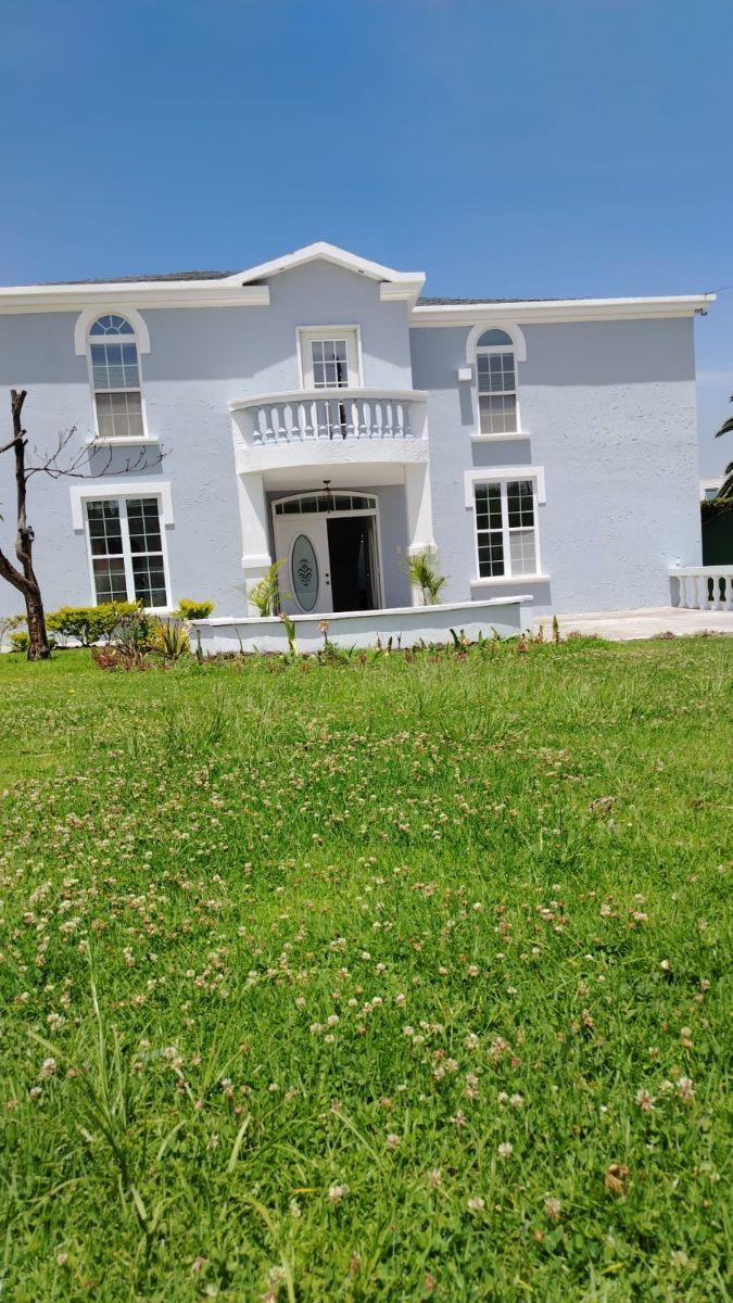 Casa Independiente 4 Dorm. con Piscina Tumbaco — imagen 4