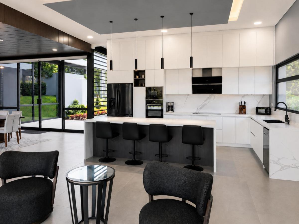 Tabacundo, Moderna Casa de Campo en Venta, 45 Minutos del Aereopuerto — imagen 3