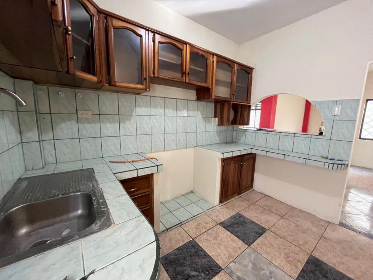 Casa de Venta en Manta Zona Norte 4 Noviembre, Manabí — imagen 3