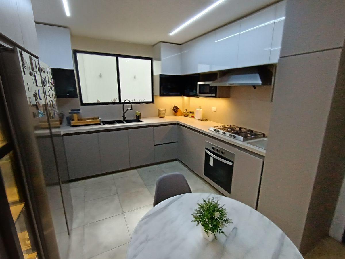 Se Vende Hermosa Casa en Urb. Casa Club, Guayas — imagen 5