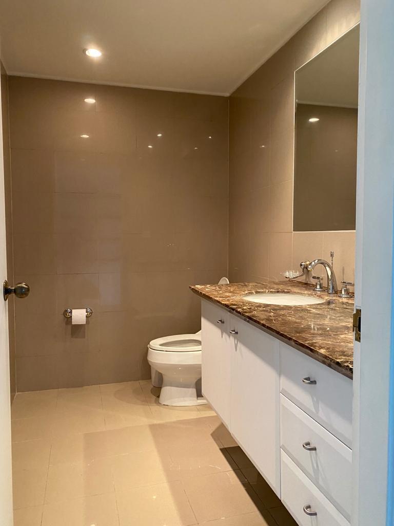 Vendo Lindo Departamento Full Amoblado Dos Dorm. - Amazonas — imagen 5