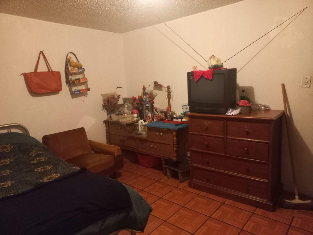 Casa Amplia Rentera de 8 Departamentos — imagen 3