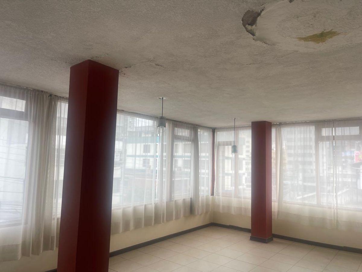 Vendo Pequeño Edificio Para Remodelar de 5 Departamentos - Sector Estadio Olimpico - *mm — imagen 4