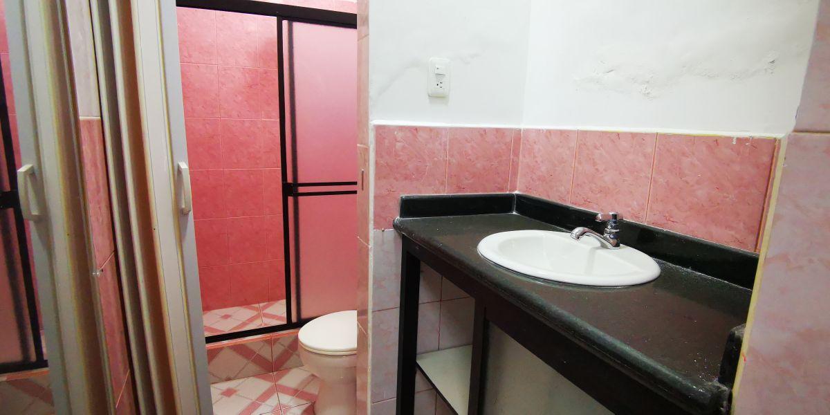 - Casa Independiente + Estudio en Venta | 109 m² | Sector Monserrate – Vía a Conocoto - — imagen 5
