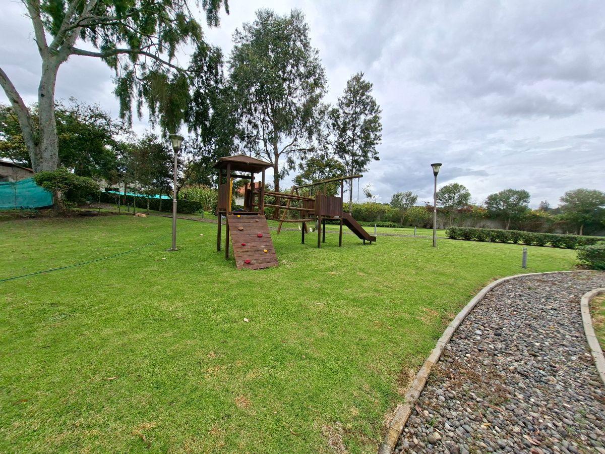 Vendo Espectacular Terreno en Urbanización de 24 Lotes en Puembo — imagen 3