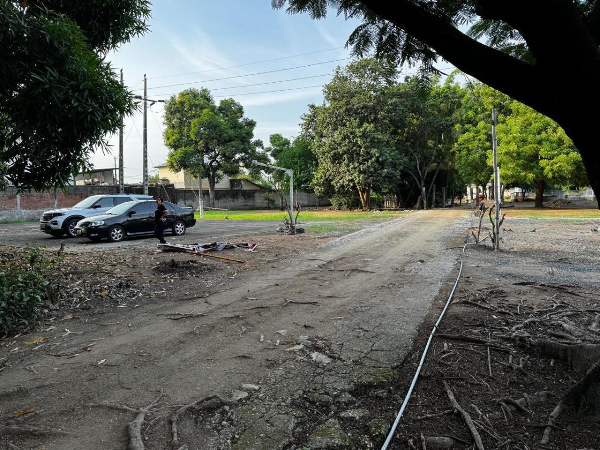 De Oportunidad Terreno en Km 24 Vía Daule a 50 m del Zoológico Pantanal, Guayas — imagen 3