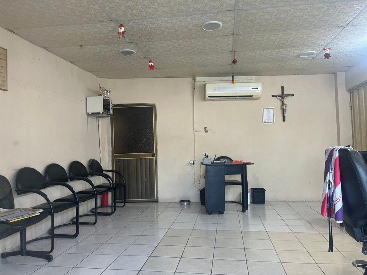 Se Vende Terreno Esquinero de 2 Frentes, con Casa, El Oro — imagen 4
