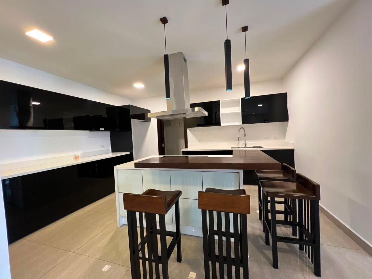 Vendo Lindo Departamento Cumbaya 185 m, Terraza con Chimenea, Acceso a Ruta Viva $ — imagen 4
