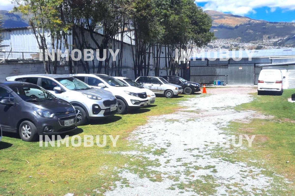 Vendo Terreno con Oficinas y Vivienda en La Av Galo Plaza Lasso — imagen 5