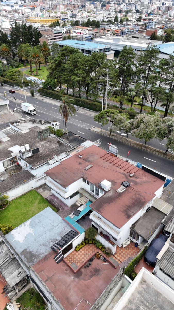 Terreno de Venta Para Constructores 8 Pisos Av Edmundo Carvajal — imagen 4