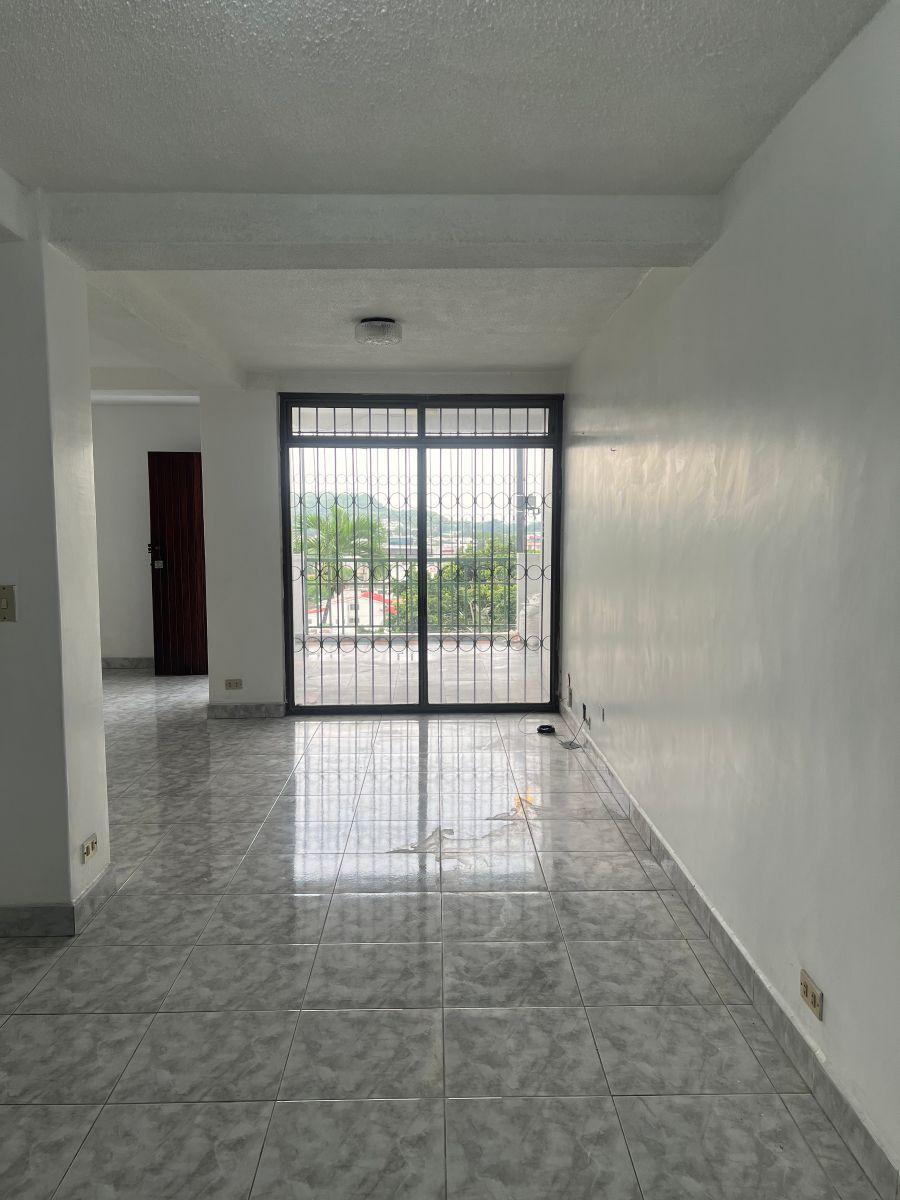 Vendo en Lomas de Urdesa, Lindo Departamento con Vista a Guayaquil, Guayas — imagen 3