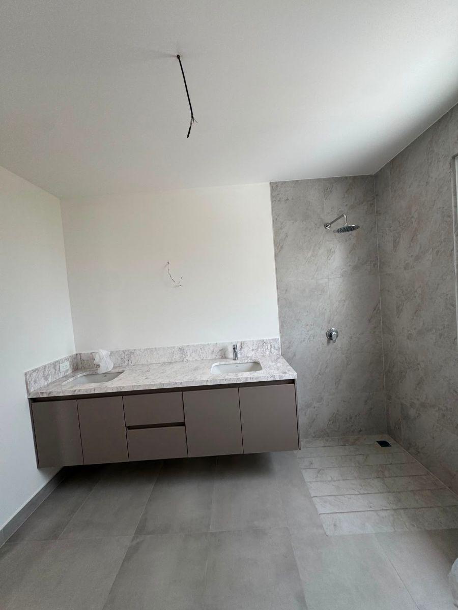 Aires Norte Casa de 255 m² con 4 Dorm. en Venta en Samborondón, Guayas — imagen 6