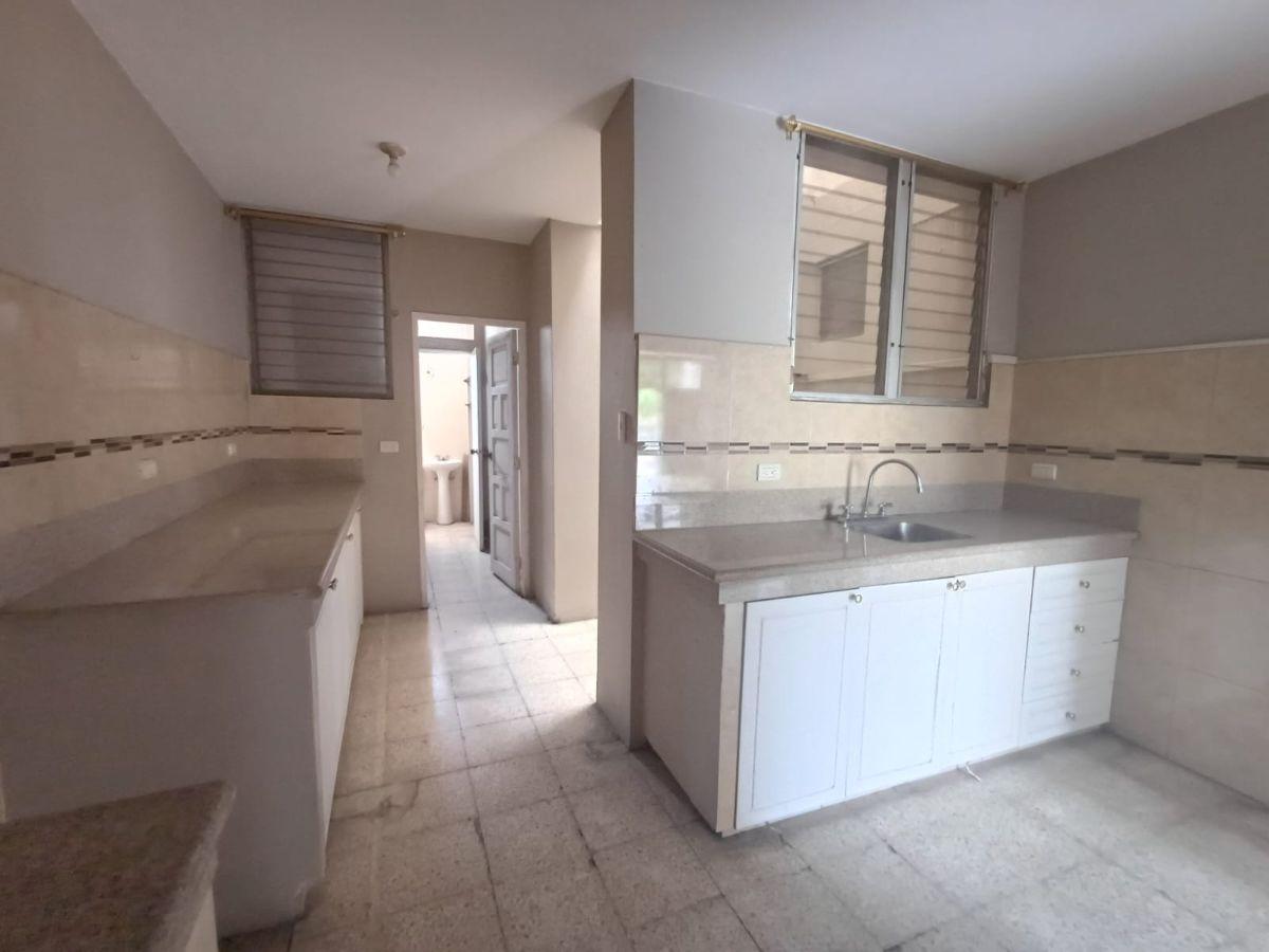 Departamento en Venta Principal Urdesa V. Emilio, Guayas — imagen 4