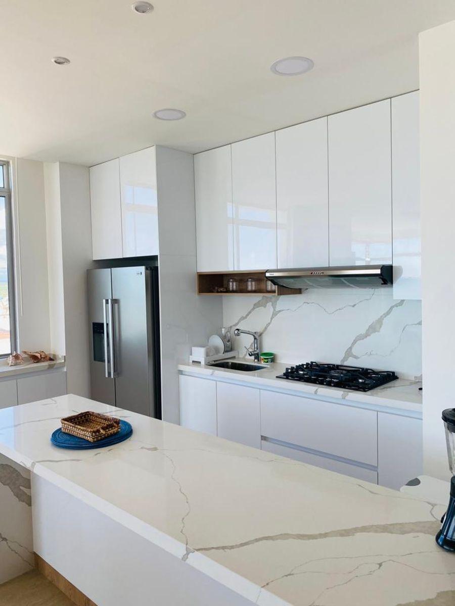 Vendo Departamento en Punta Blanca con Acabados de Lujo, Guayas — imagen 9