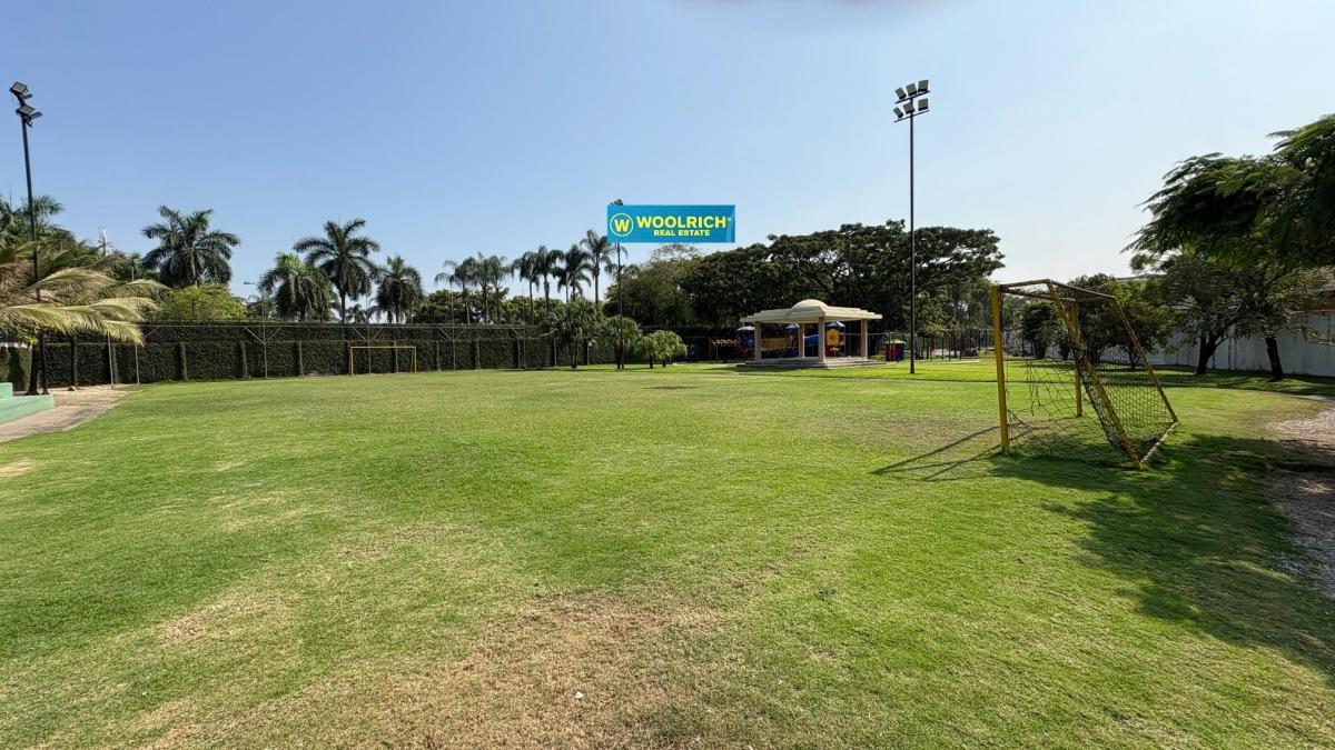 Urbanización La Laguna, Vendo Terreno, 560 m², Guayas — imagen 3