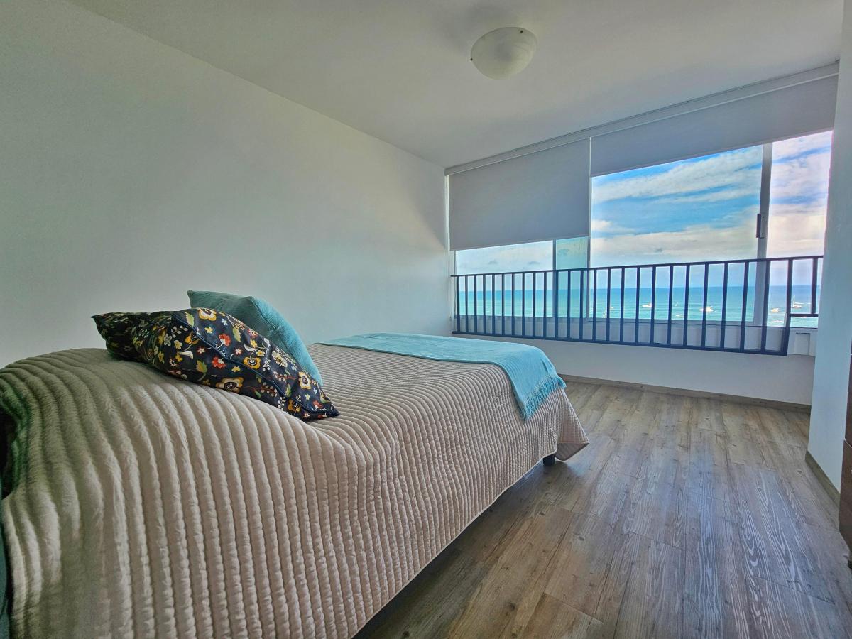 Vendo Hermoso Departamento Remodelado con Vista Al Mar en Chipipe — imagen 3