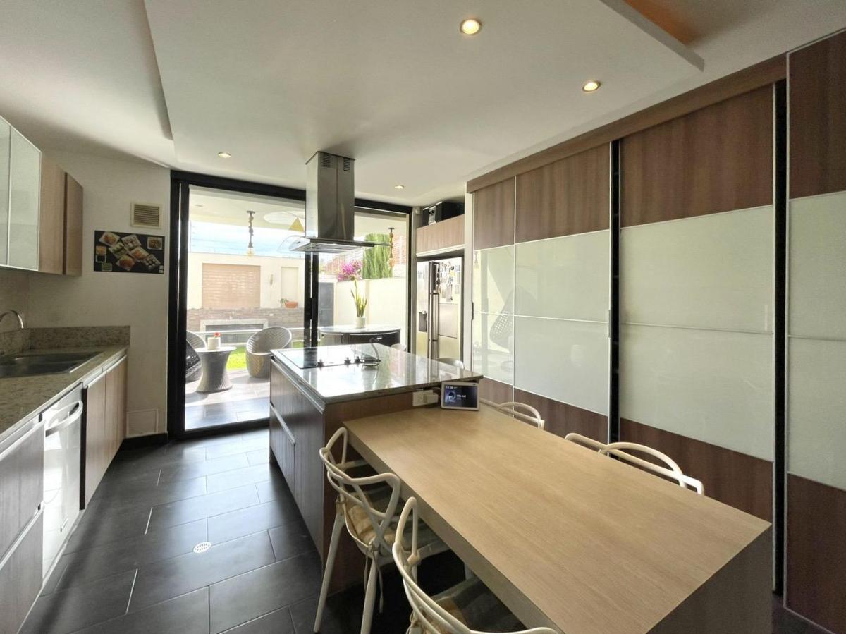 Casa de Venta en San Juan Alto Cumbayá — imagen 5
