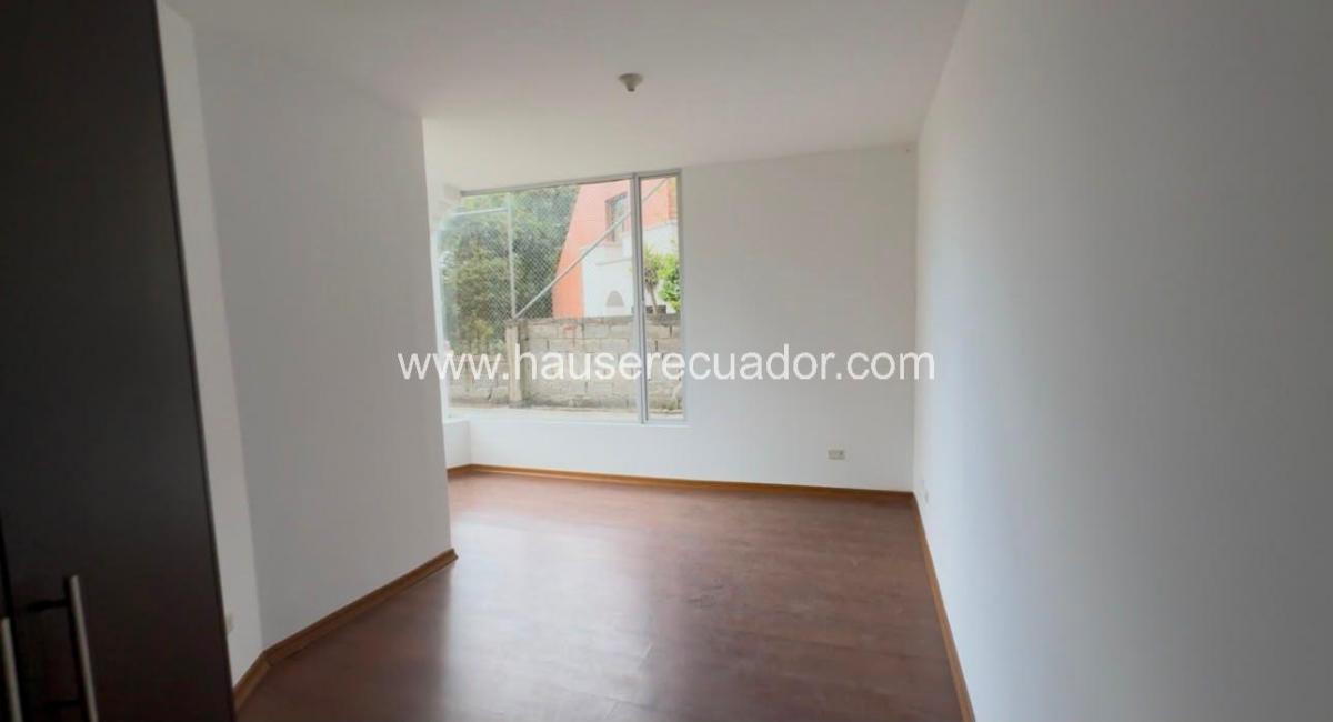 Departamento en Venta I 3 Dorm. I El Condado I en Urbanización a 5 Minutos del Condado Shopping. Provincia de Pichincha — imagen 4