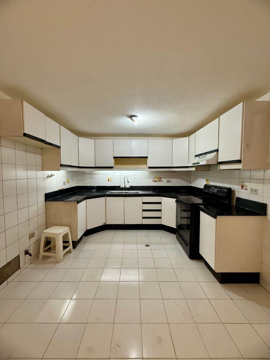 Departamento de 3 Habitaciones - en Venta - República del Salvador - 235 m² — imagen 4