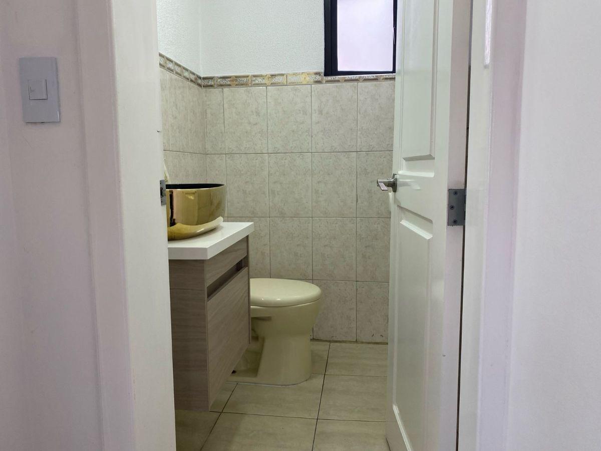Departamento Duplex en Venta, Urbanización El Condado — imagen 3
