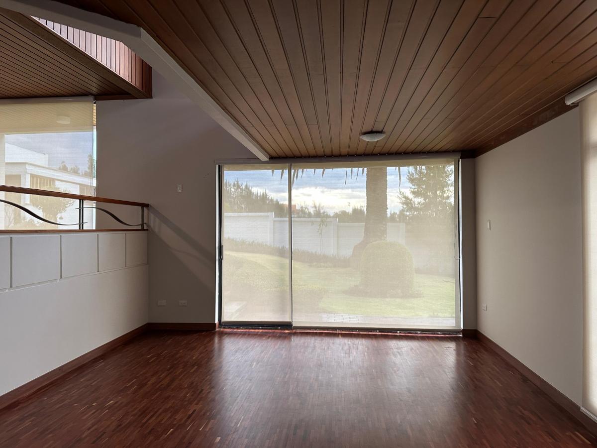 Casa de Venta en Quito, Sector de Cumbaya — imagen 5